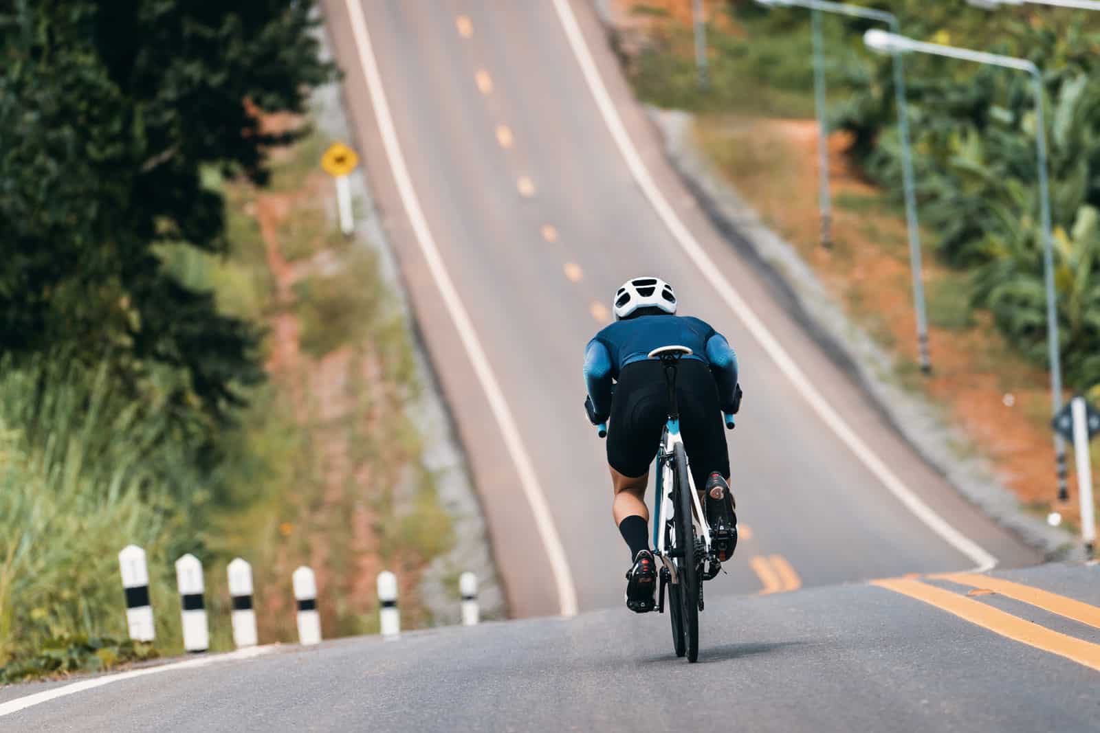 a cyclist maintaining correct cycling posture